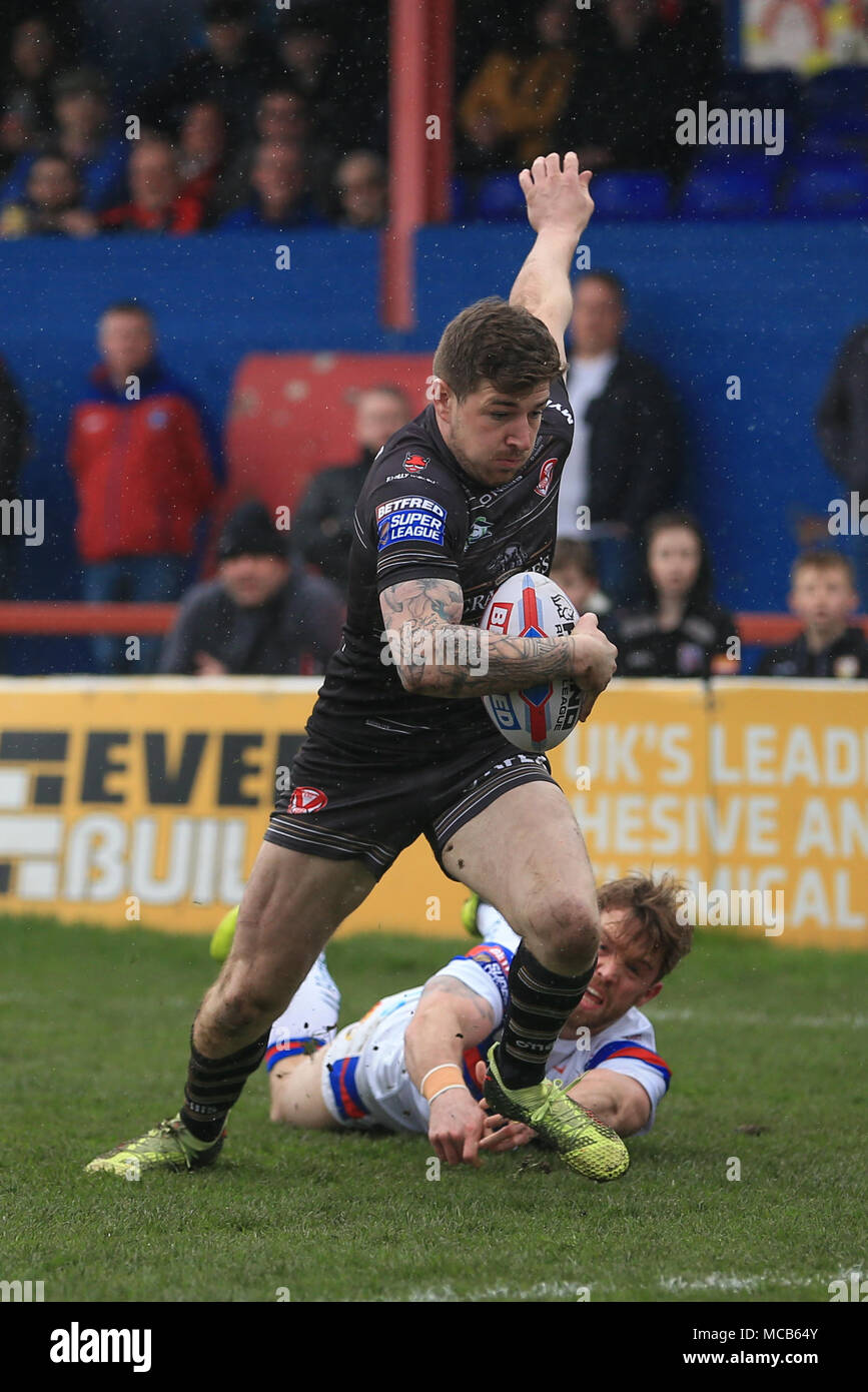 Wakefield, UK 15th April 2018Betfred Super League rugby, Wakefield Trinity v St Helens; Mark Percival of St Helens breaks free to go over for a try Credit: News Images/Alamy Live News Credit: News Images/Alamy Live News Stock Photo