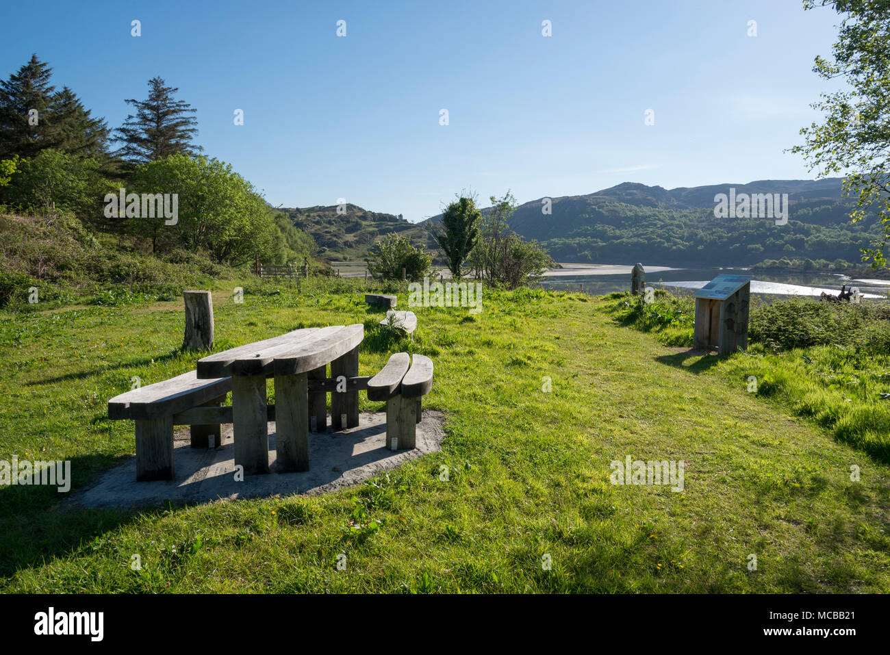 Picnic bench at Gwaith Powdr nature reserve beside Pont Briwet, Penrhyndeudraeth, North Wales. Stock Photo