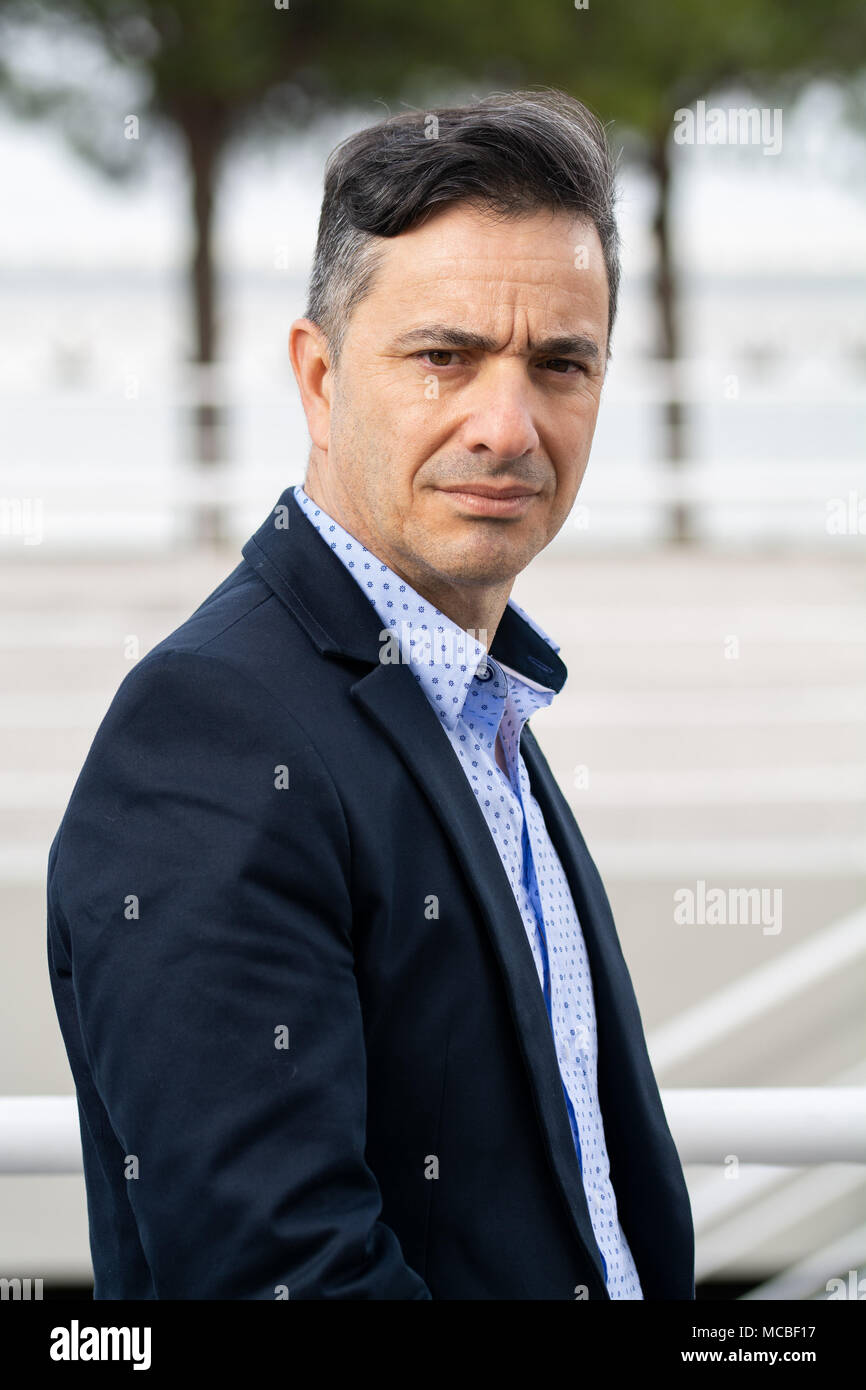 Business man with suit in outdoor ambient Stock Photo - Alamy