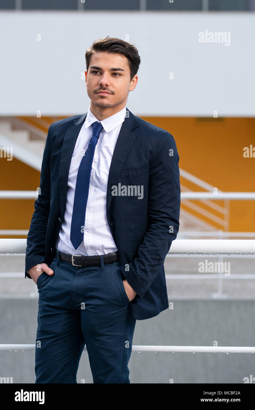 Business man with suit in outdoor ambient Stock Photo - Alamy