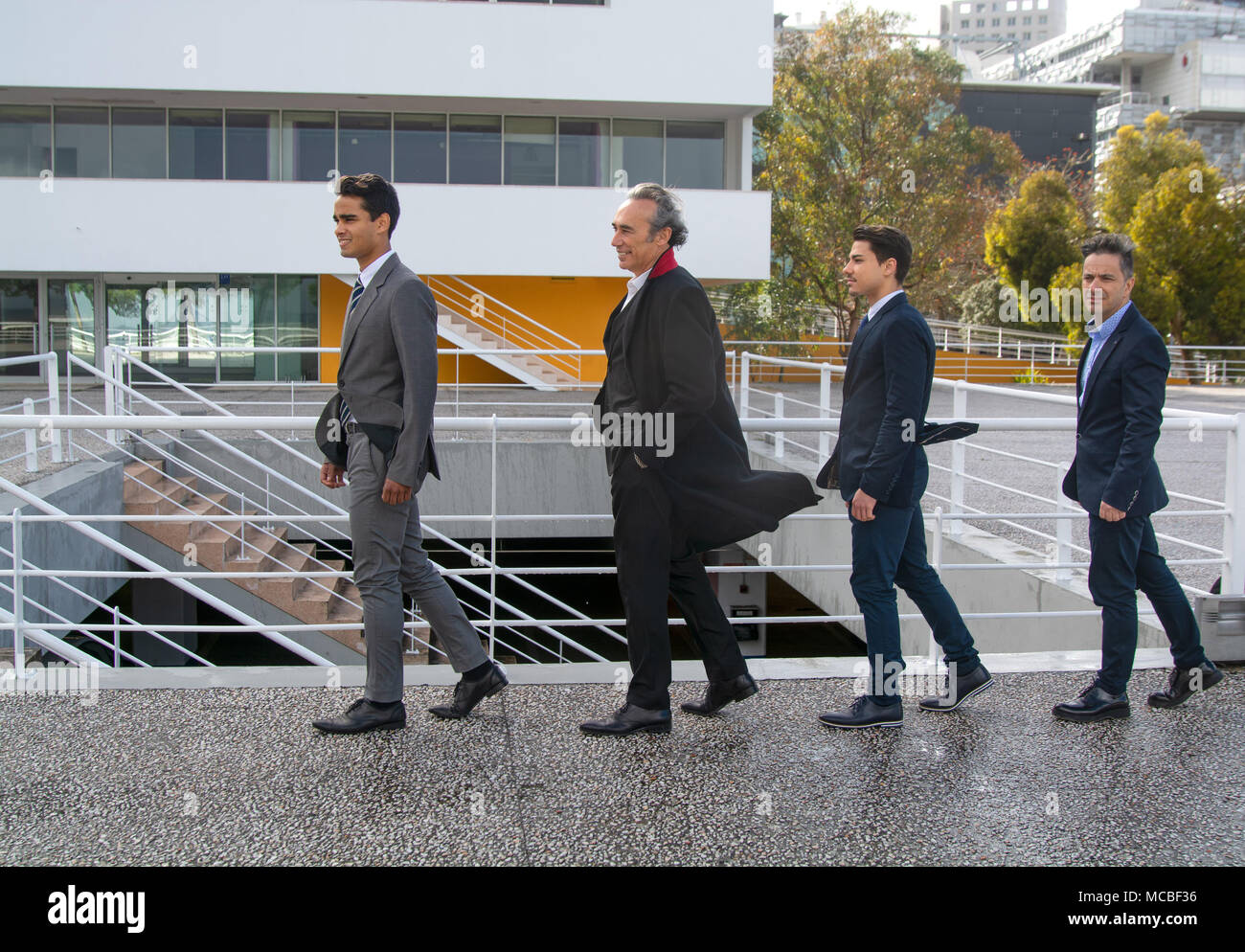Business man with suit in outdoor ambient Stock Photo - Alamy