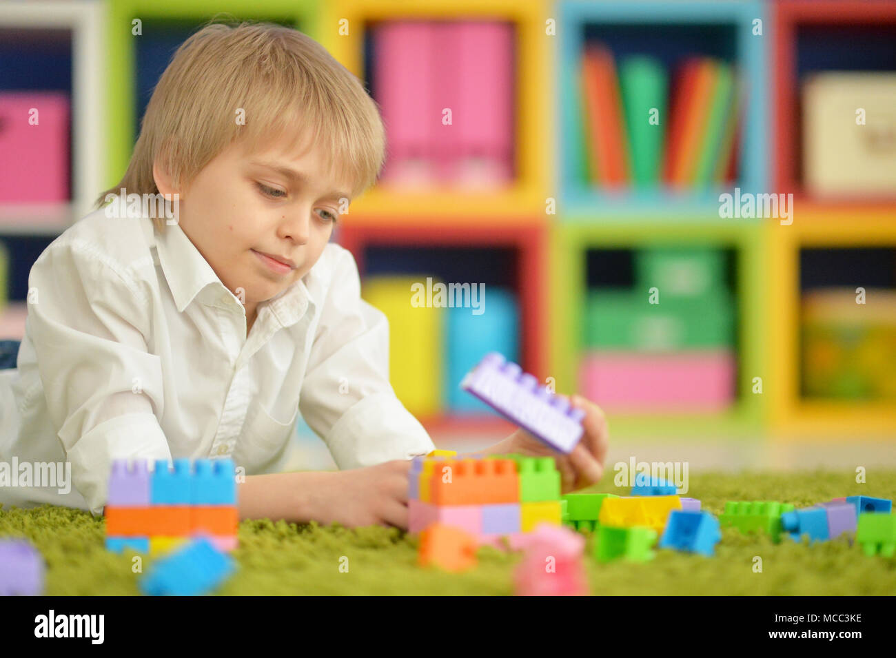 boy playing with blocks Stock Photo - Alamy