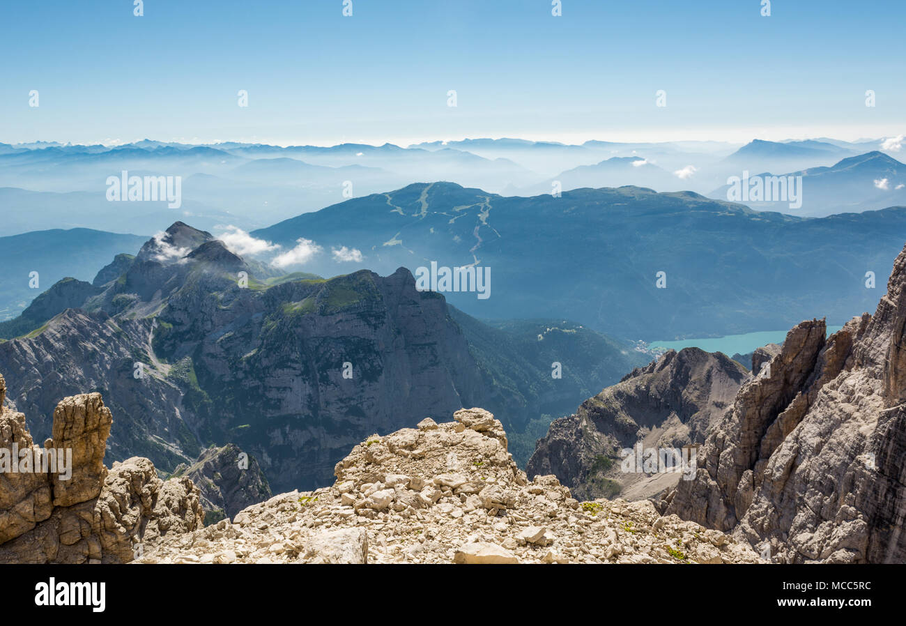 Sentiero hi-res stock photography and images - Alamy