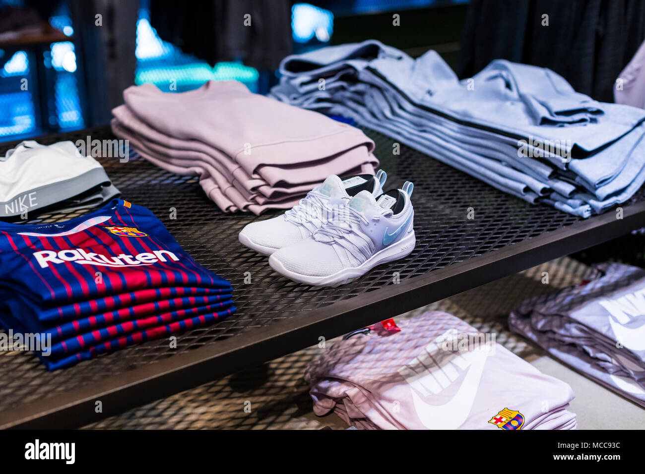 nike barcelona official store