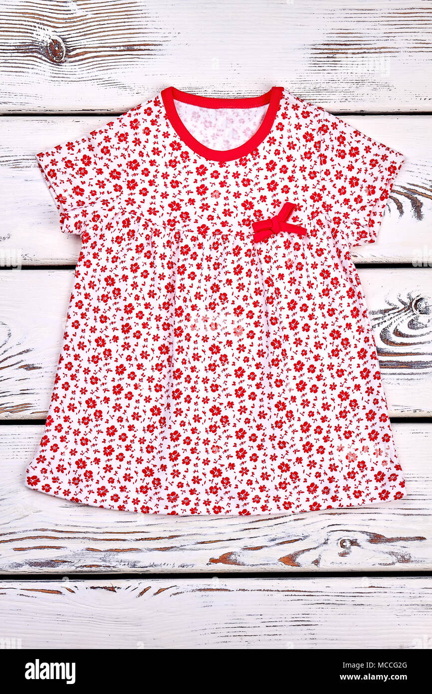 Infat baby white patterned sundress. Baby-girl casual white dress with ...