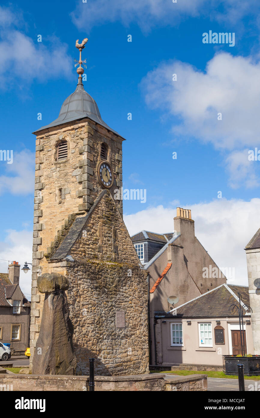 Clackmannan Tolbooth, Mercat Cross and Clack or Stone of Mannan Clackmannanshire Scotland Stock