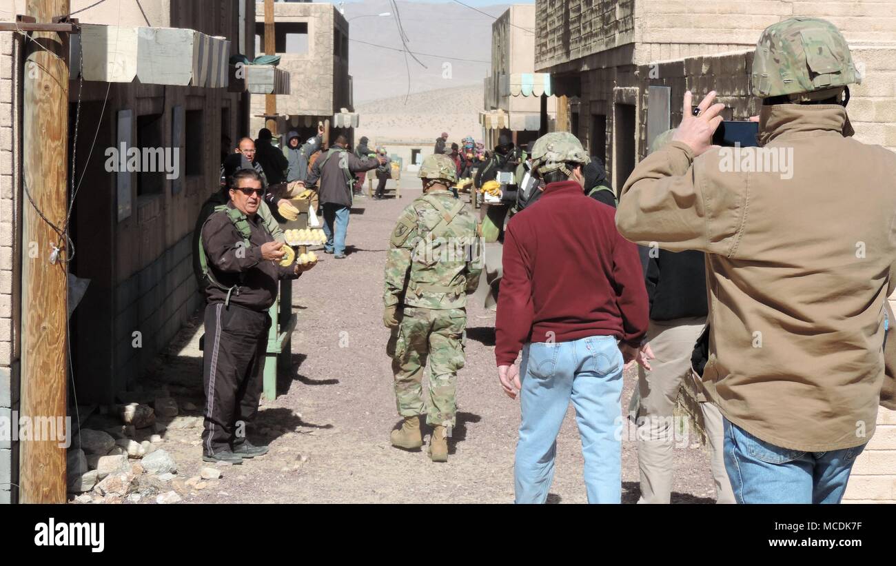 Us soldier guides armored hi-res stock photography and images - Alamy