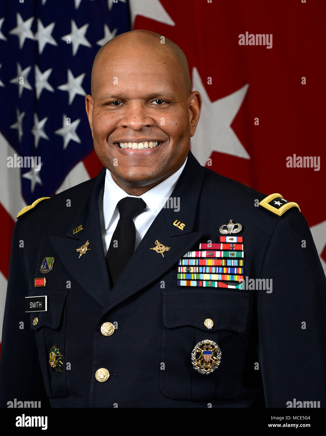 U.S. Army Lt. Gen. Leslie C. Smith, Inspector General of the Army, poses for a command portrait in the Army portrait studio at the Pentagon in Arlington, Va., Feb. 12, 2018.  (U.S. Army photo by Monica King) Stock Photo