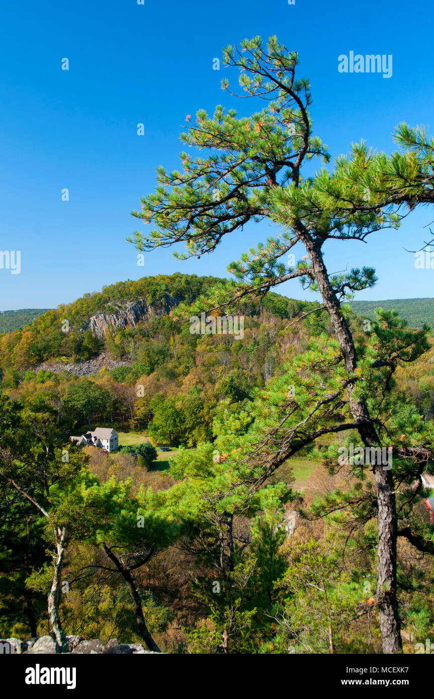 Barndoor hills hires stock photography and images Alamy