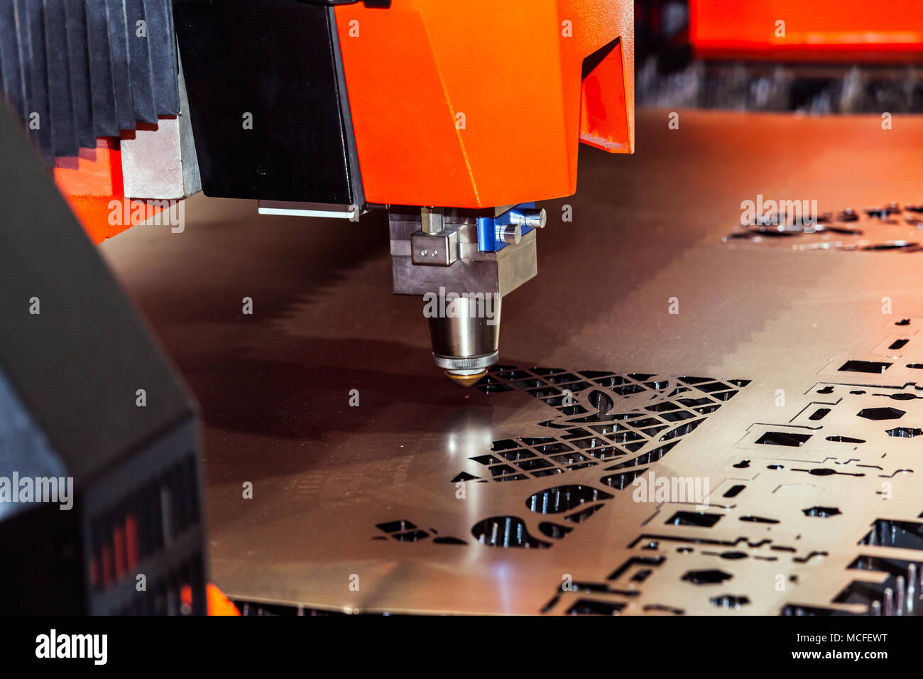 Laser cutting machine hires stock photography and images Alamy