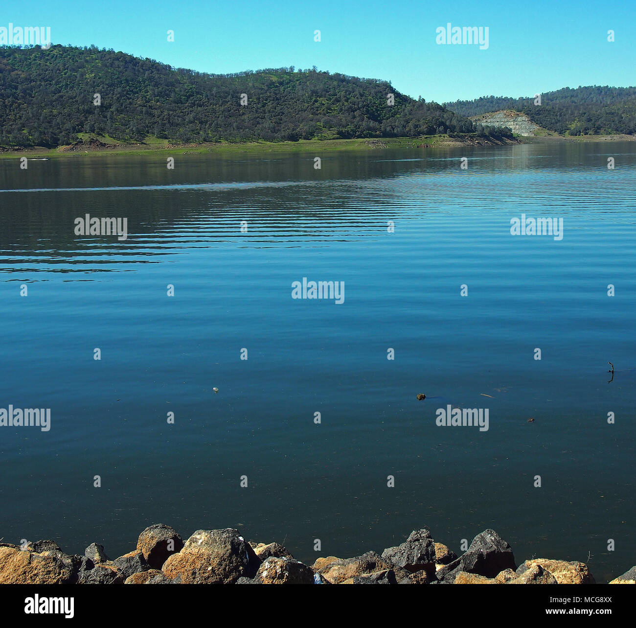 New Melones Lake, Sierra Nevada Foothills, California Stock Photo Alamy