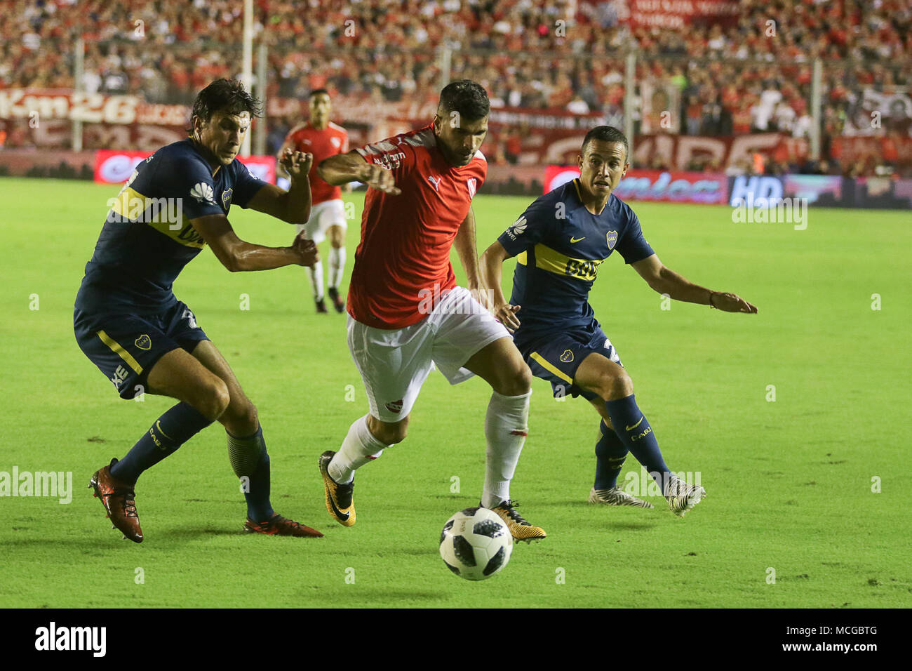 BUENOS AIRES, 15.04.2018: Emanuel Gigliotti of Independiente during the match for Superliga Argentina between Independiente and Boca Jrs on Libertadores de América Stadium, Argentina. (Photo: Néstor J. Beremblum / Alamy News) Stock Photo