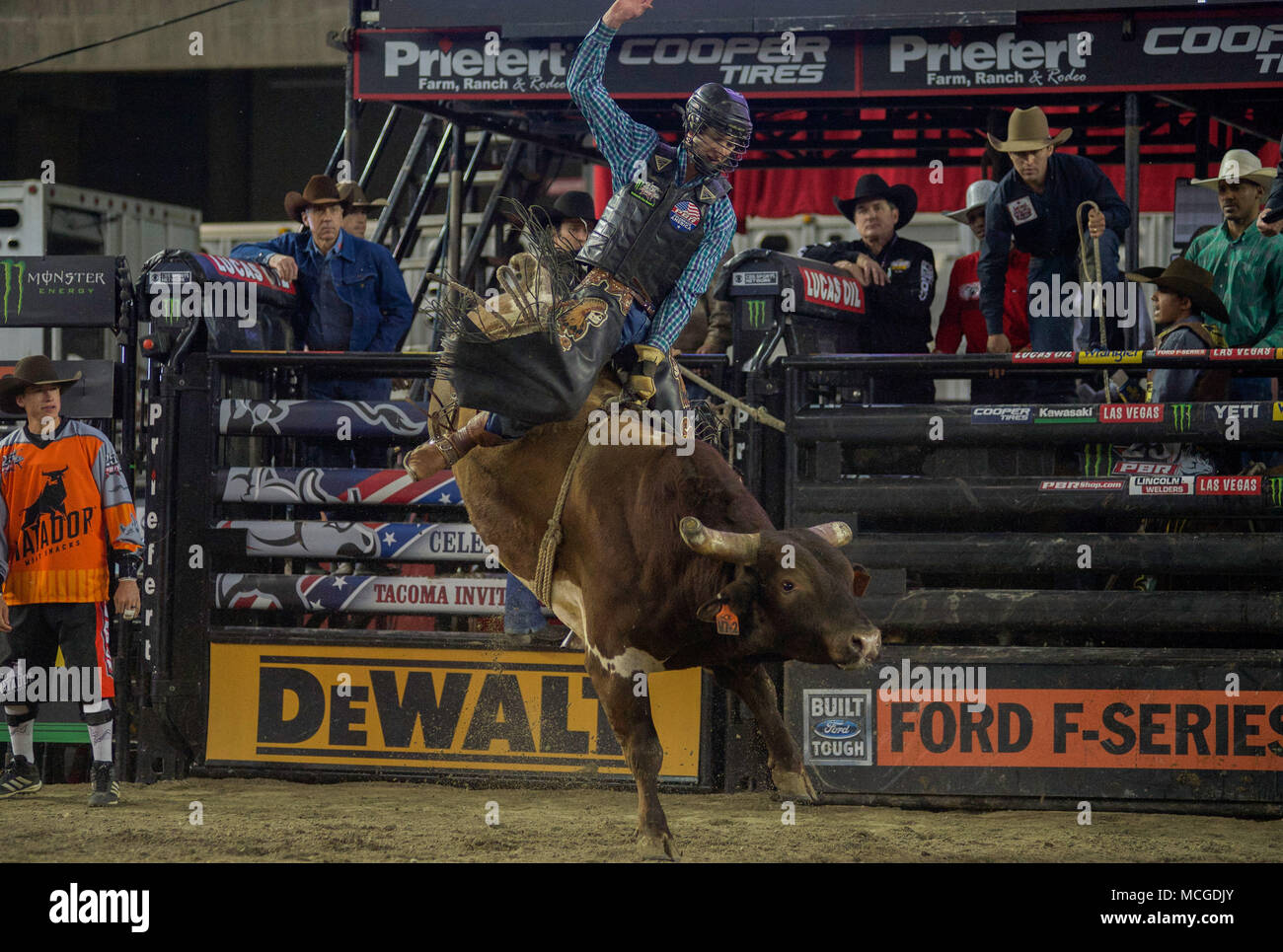 Tacoma, Washington, USA. 15th Apr, 2018. Professional bull riders in ...
