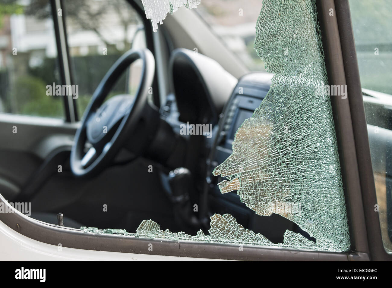 Vancouver, British Columbia, Canada. 30th Sep, 2017. A smashed van window: another ''smash and grab'' theft from a vehicle. Credit: Bayne Stanley/ZUMA Wire/Alamy Live News Stock Photo