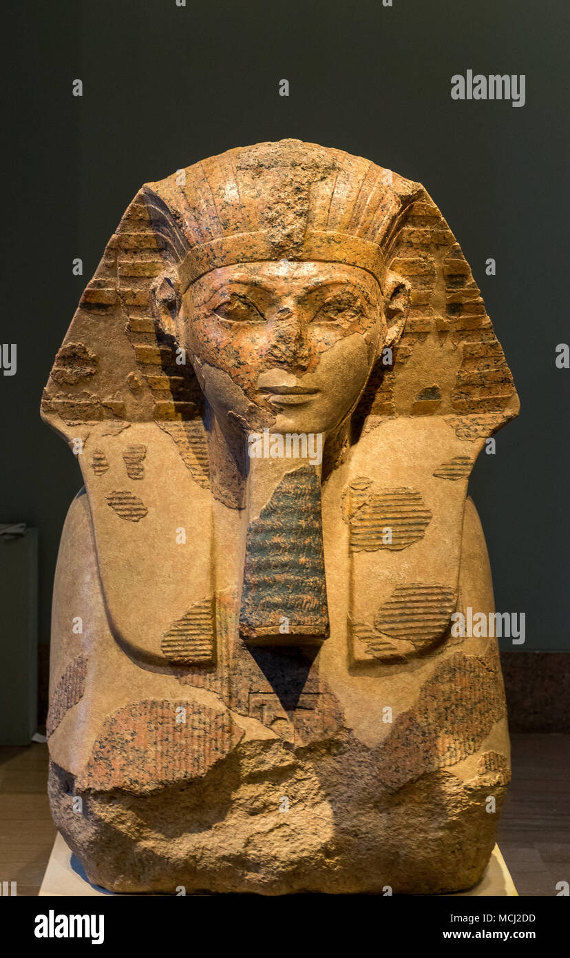 New York City The Met Egyptian Artifacts Stock Photo Alamy