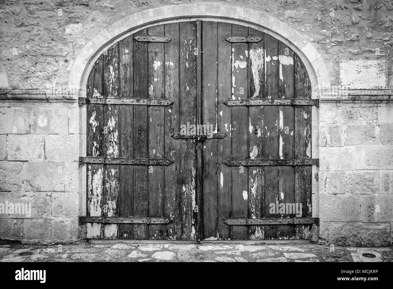 Arched double door Black and White Stock Photos & Images - Alamy