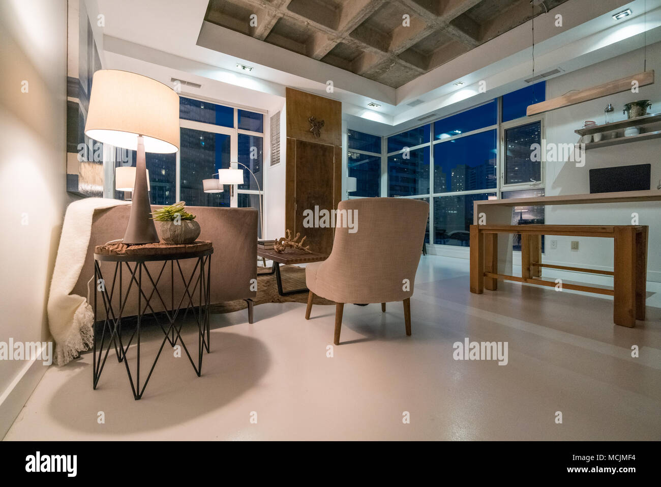 Interior of modern furnished living room Stock Photo - Alamy