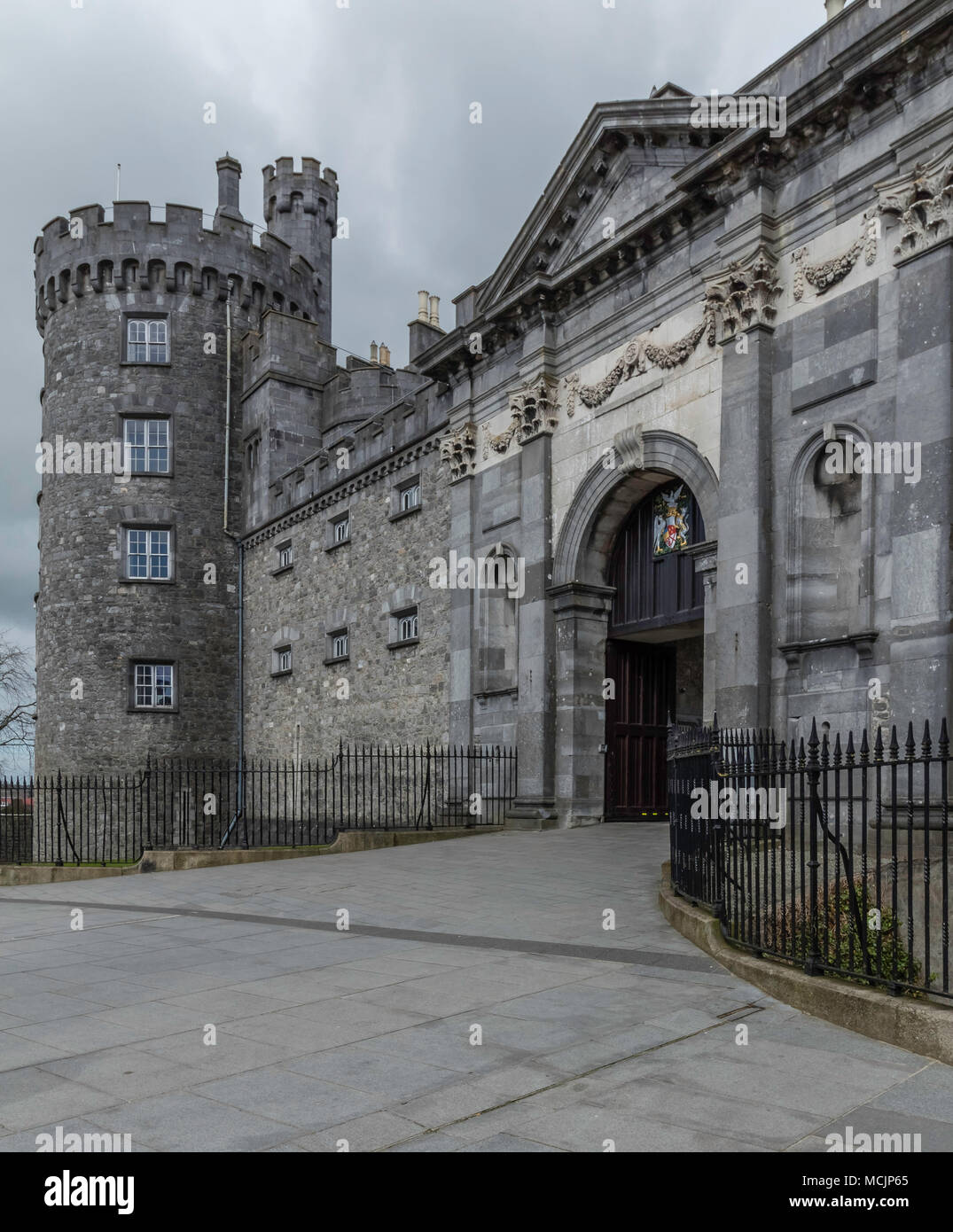 Kilkenny Castle Front Gate Entrance, Kilkenny, Ireland, overcast sky Stock Photo