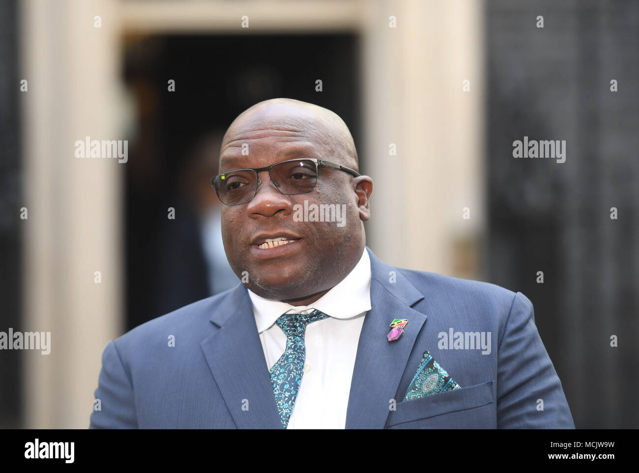 St Kitts and Nevis Timothy Harris talks to the waiting media in Downing Street after the meeting with Prime Minister Theresa May in relation to the Windrush generation immigration controversy. Stock Photo