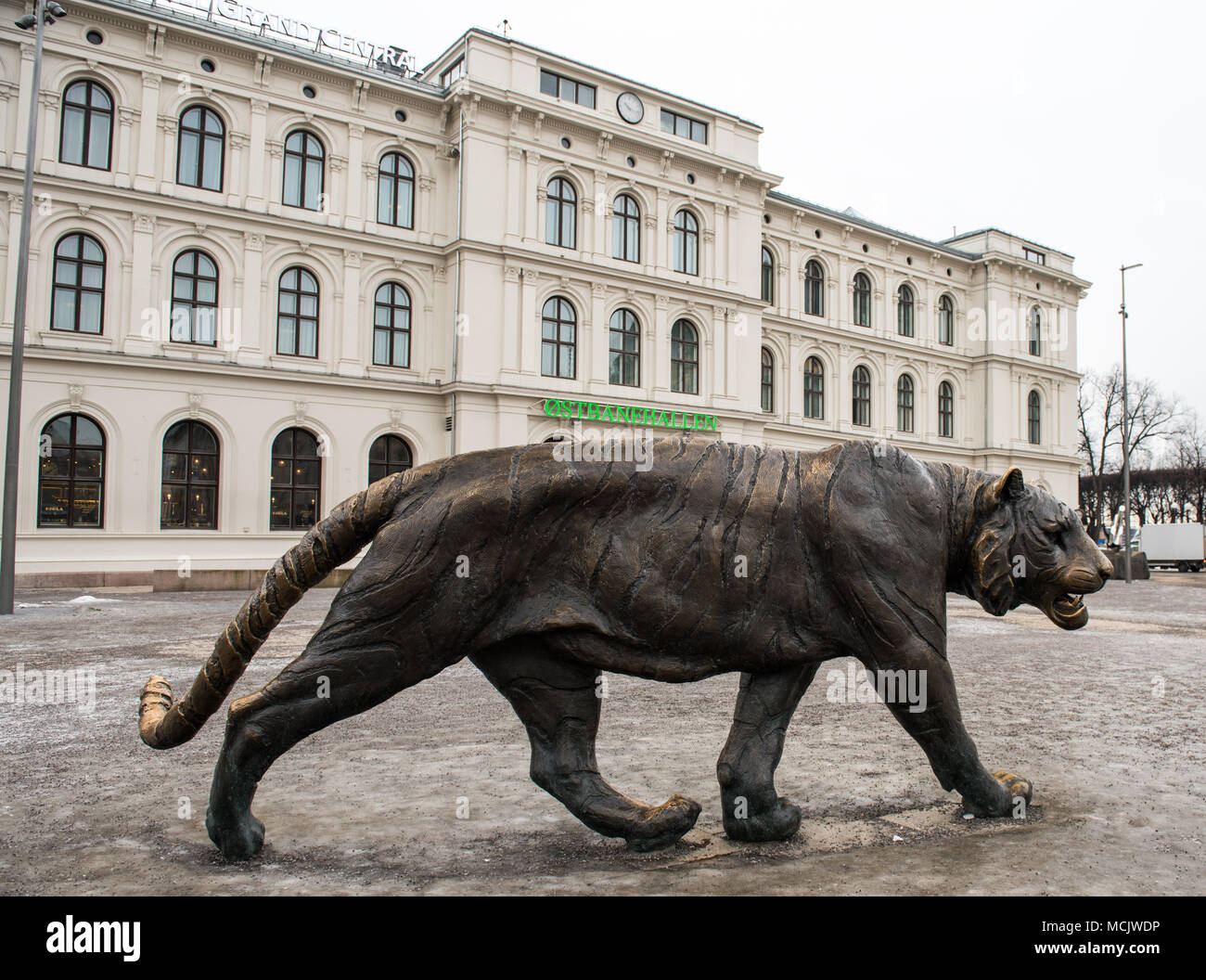 Tiger statue oslo hires stock photography and images Alamy