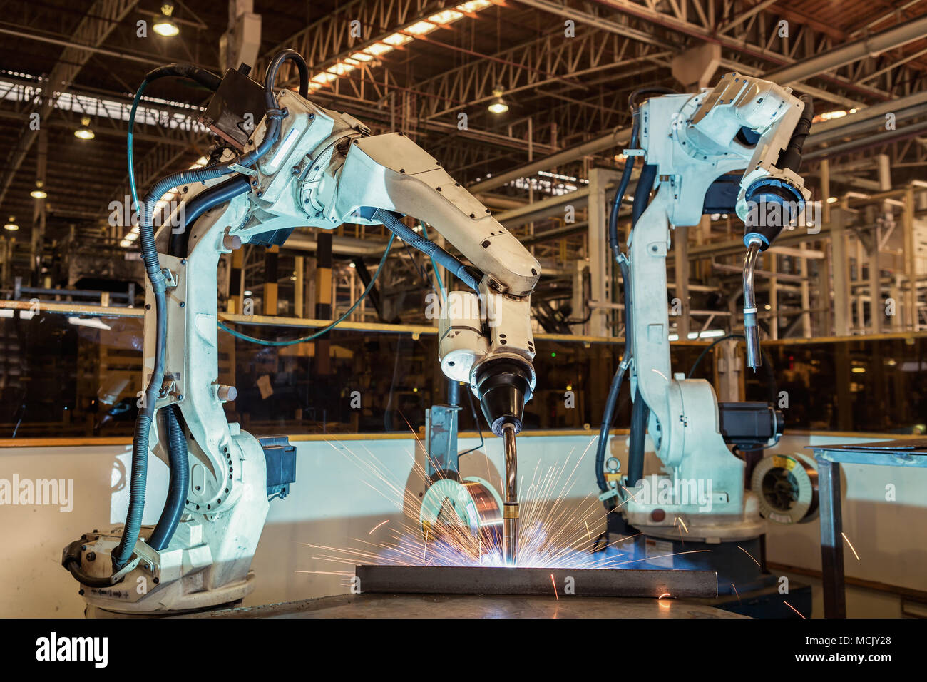 Robot car manufacturer hi-res stock photography and images - Alamy