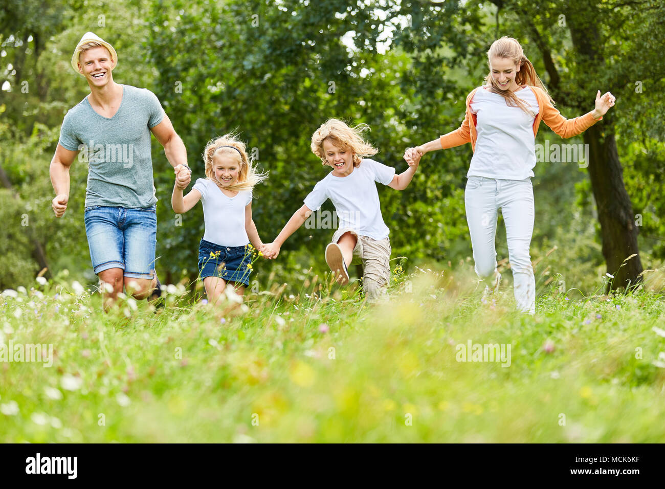 Family summer vacation fun hi-res stock photography and images - Alamy