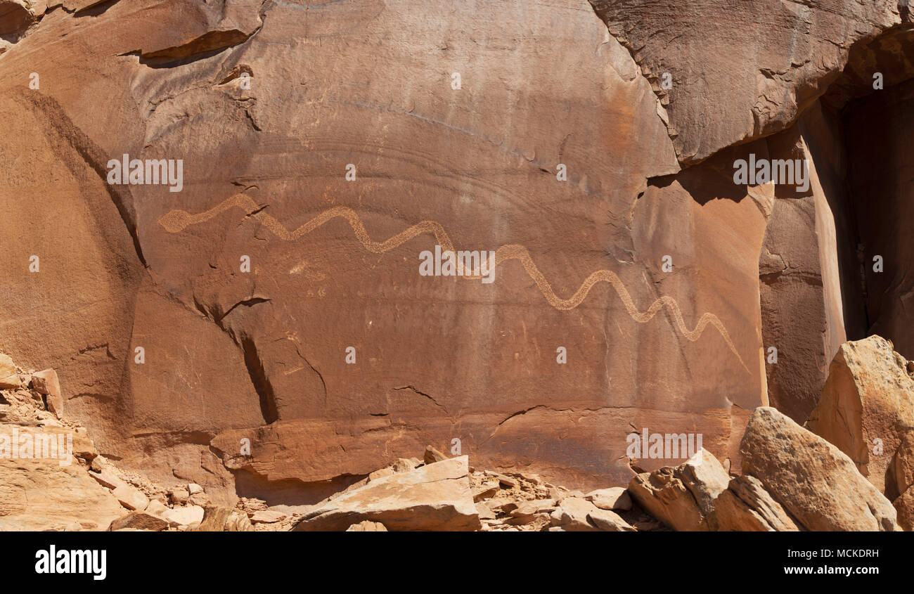 The Solstice Snake is an ancient archeoastronomy site near Moab, Utah