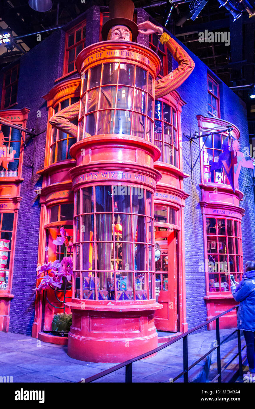 Weasleys' Wizard Wheezes Shop, Diagon Alley, Harry Potter Studios
