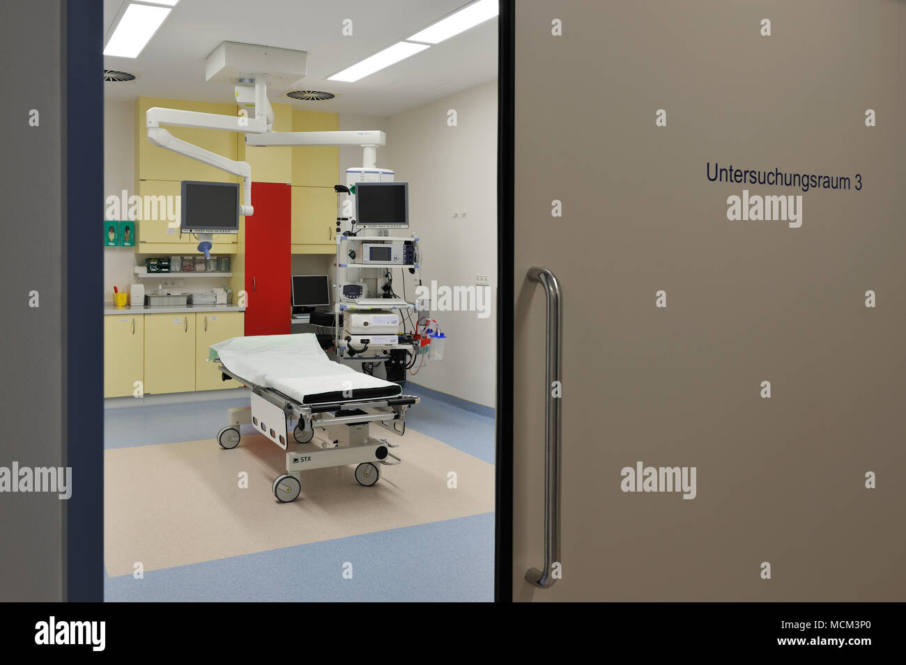 technical equipment on intensive care unit Stock Photo Alamy