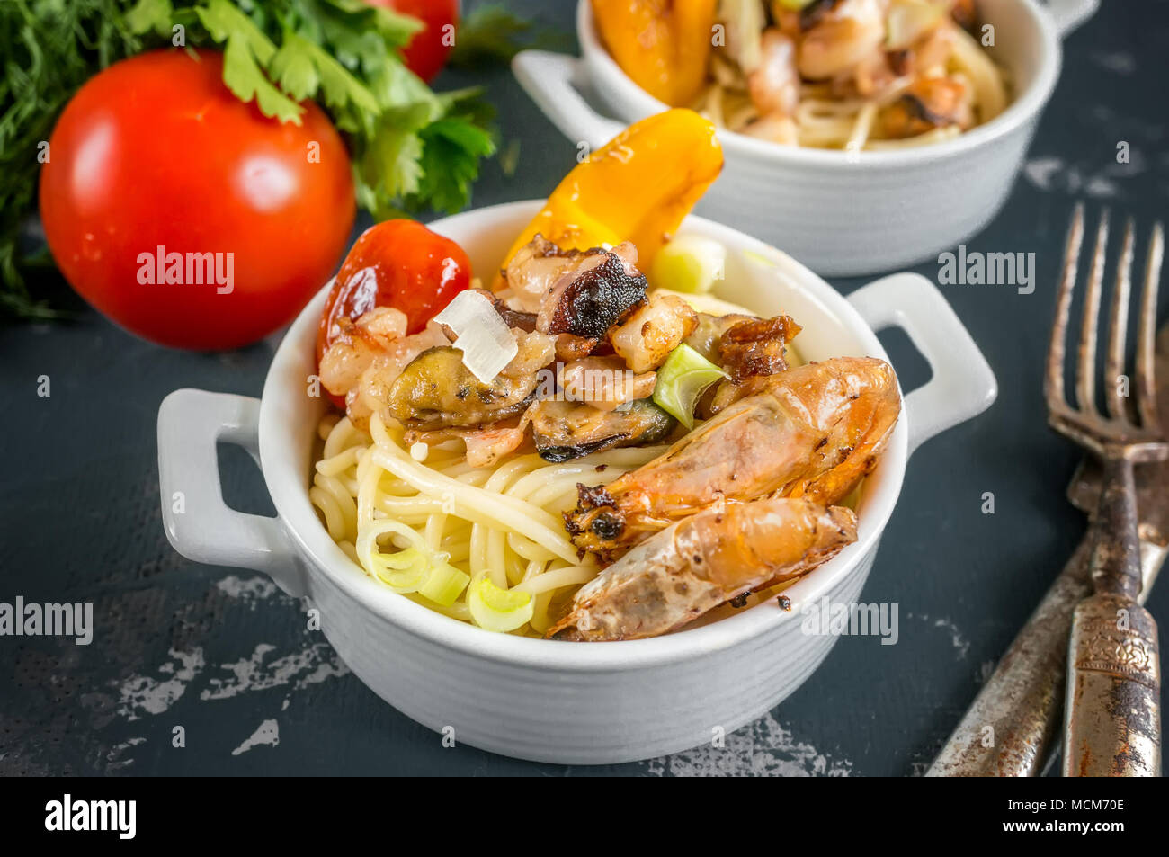 GarlickySeafood pasta Spaghetti with Clams, Prawns, Seafood Cocktail