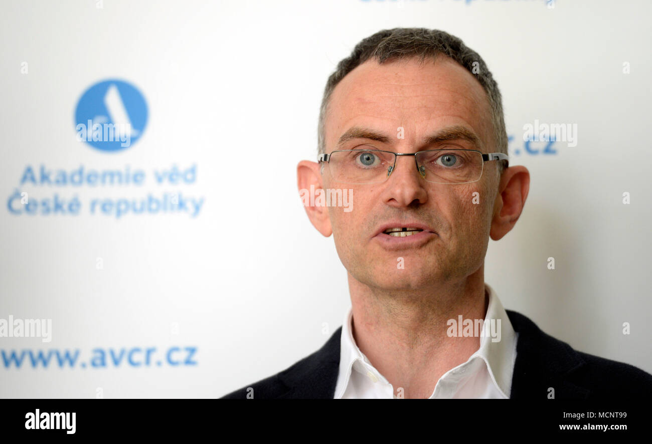 Prague, Czech Republic. 17th Apr, 2018. Czech scientist Tomas Jungwirth,  team's head of the Institute of Physics of the Czech Academy of Sciences  (AV), speaks during the press conference on discovery enables