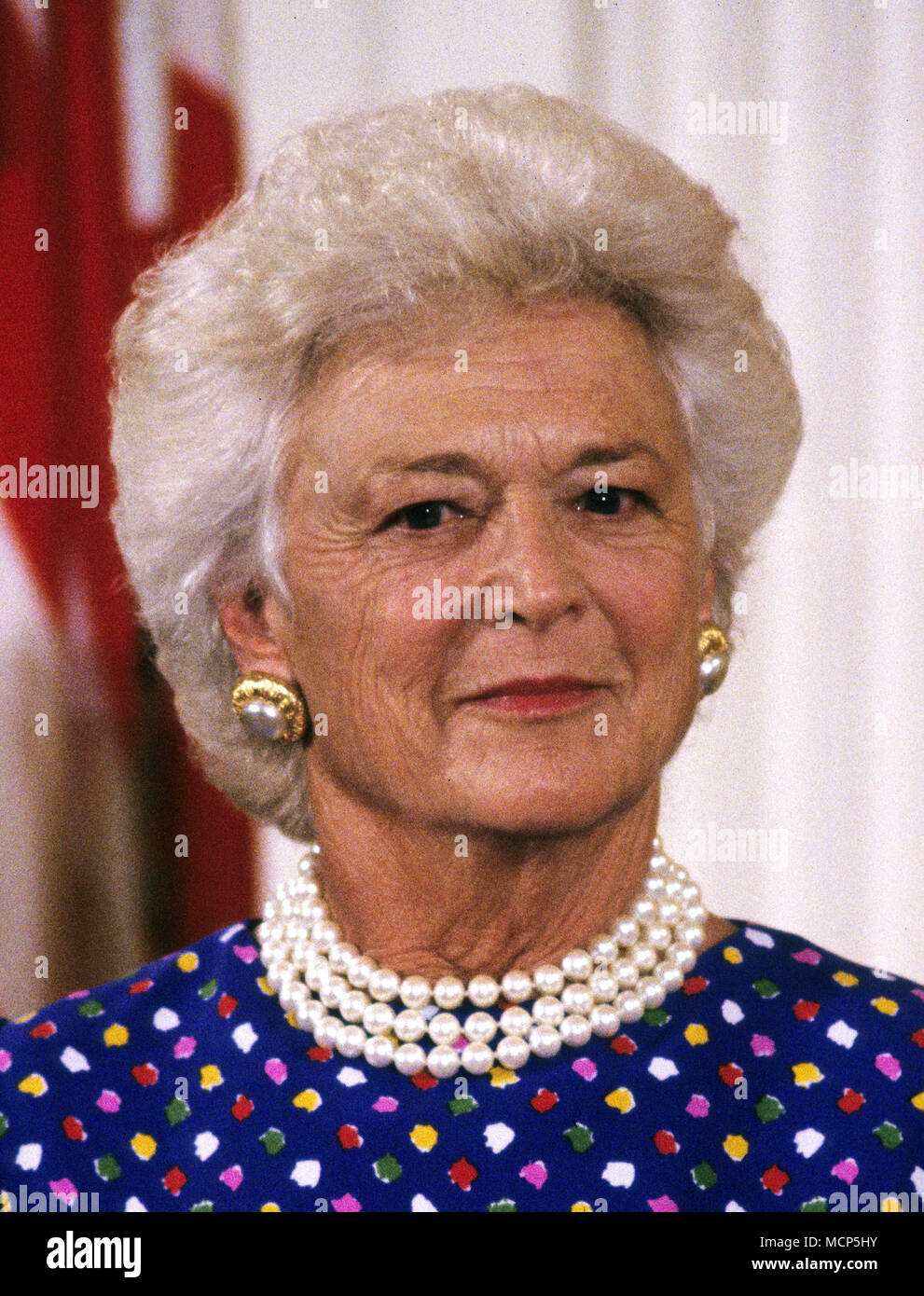 Barbara bush hi-res stock photography and images - Alamy
