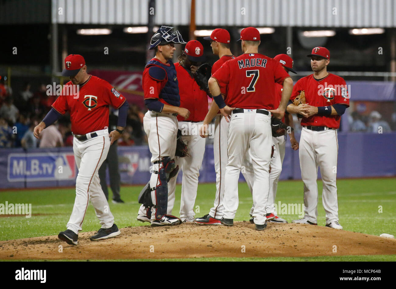 Minnesota Twins Stock Photos & Minnesota Twins Stock ... Minnesota Twins Stock Photos & Minnesota Twins Stock ...