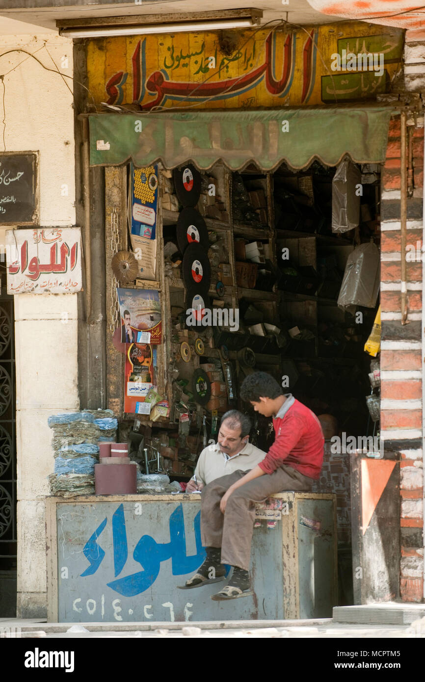 Aegypten, Kairo, Geschäft in der Sharia el Qalaa (Muhammed Ali Street) Stock Photo