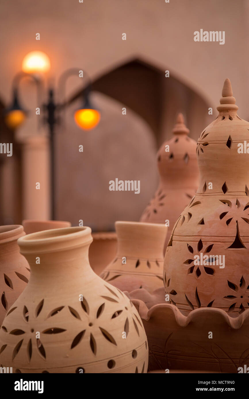 Handmade ceramic pottery outside Nizwa Souq, Oman Stock Photo Alamy