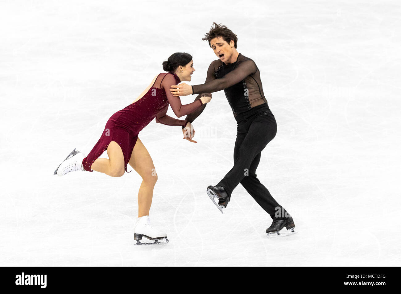 Tessa Virtue/ Scott Moir (CAN) win the gold medal in Figure Skating Ice