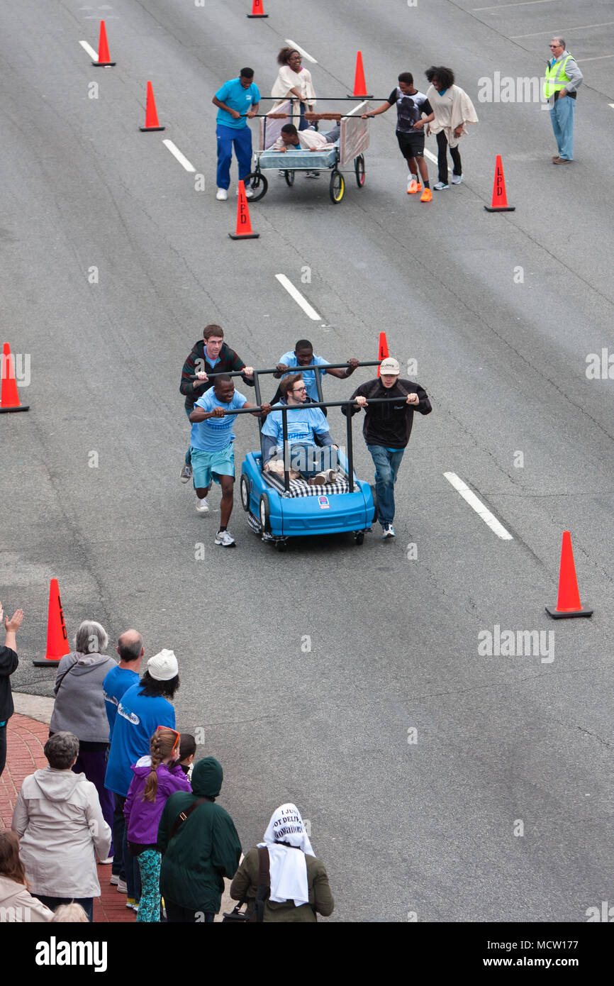Mattress in street hi-res stock photography and images - Alamy