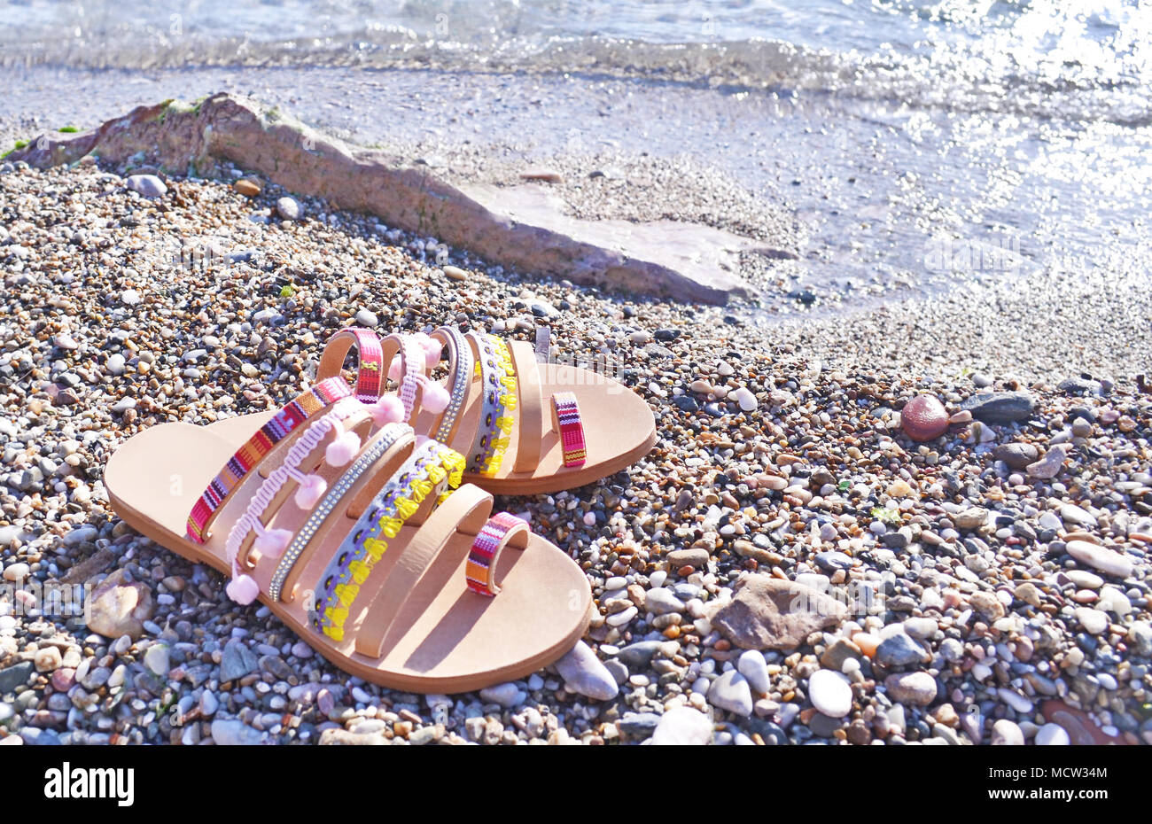 Sandals advertisement hi res stock photography and images Alamy