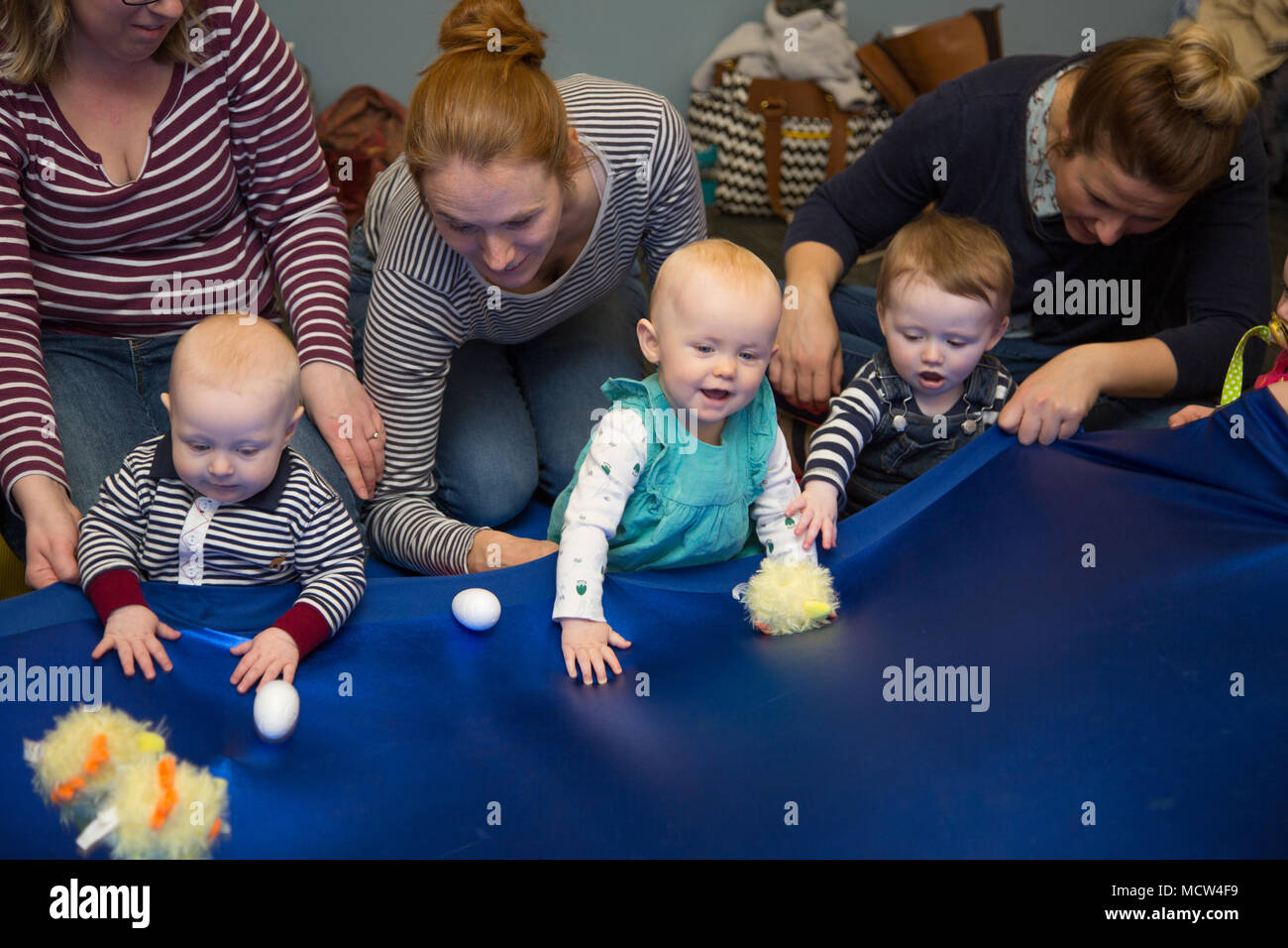 Baby sensory class uk hi-res stock photography and images - Alamy