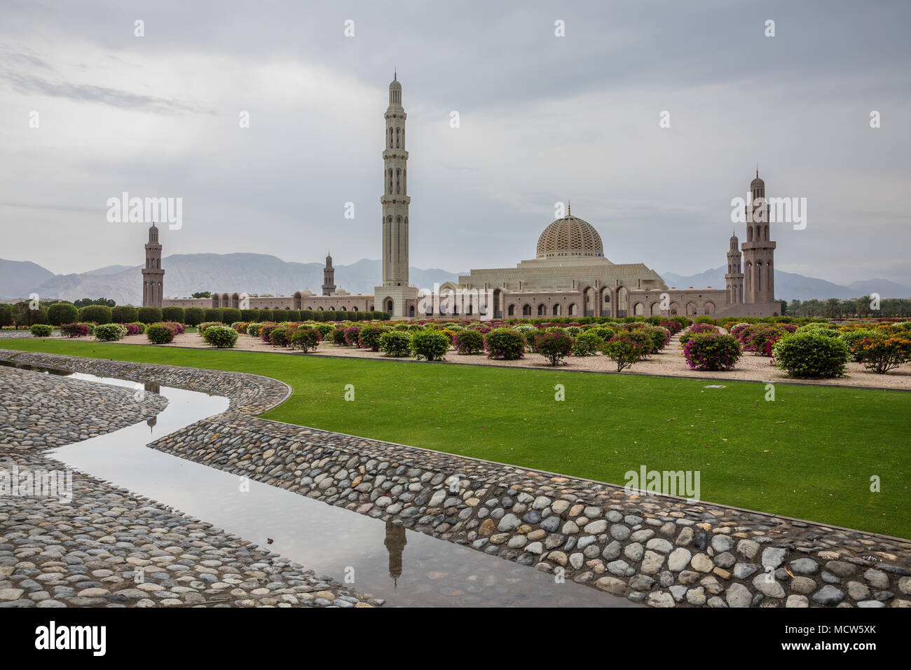 Sultan Qaboos Grand Mosque in Muscat Oman Stock Photo - Alamy