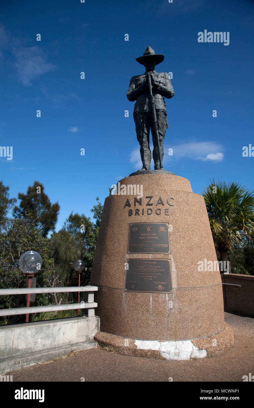 new zealand anzac soldier statue anzac bridge pyrmont sydney new south