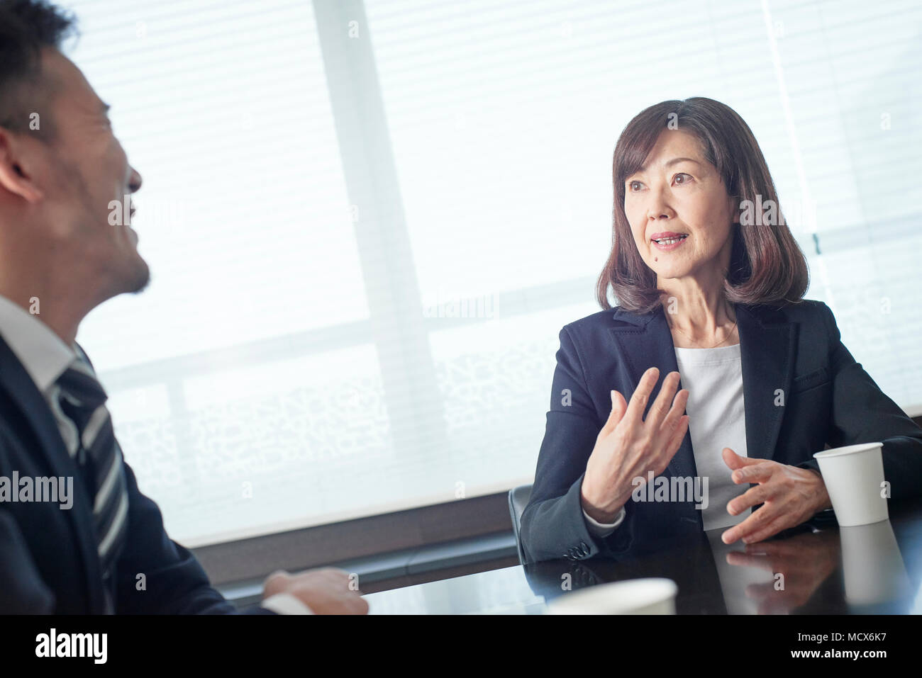 Japanese woman 40s suit hi-res stock photography and images - Alamy