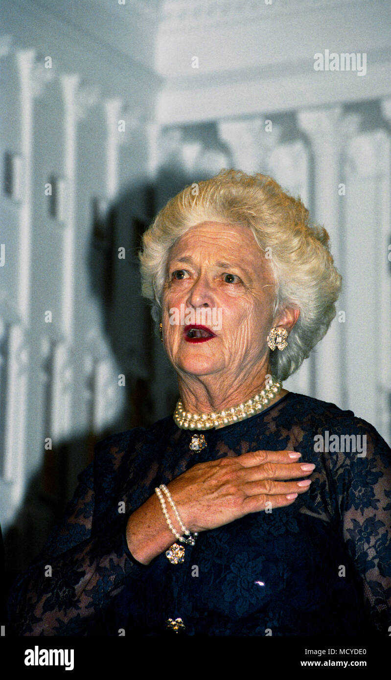 Washington, DC., USA, June 13, 1991 First Lady Barbara Bush attends the annual Presidents dinner in his honor. Stock Photo