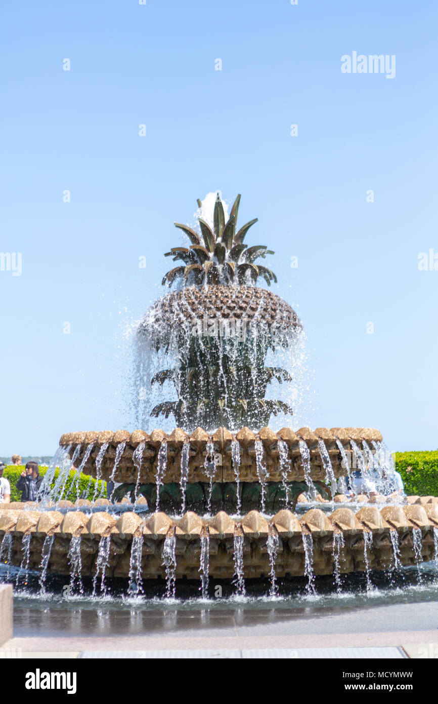 Pineapple Fountain, Charleston, South Carolina, USA Stock Photo Alamy