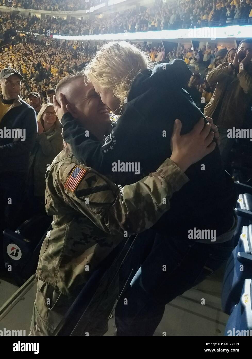 Nashville Preds surprise Army soldier with ticket package after