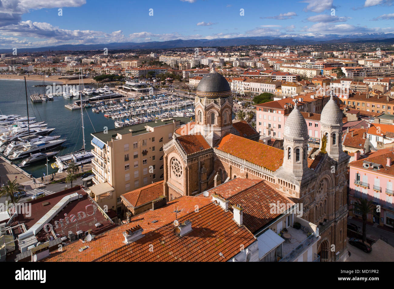 Saint raphael france beach hi-res stock photography and images - Alamy