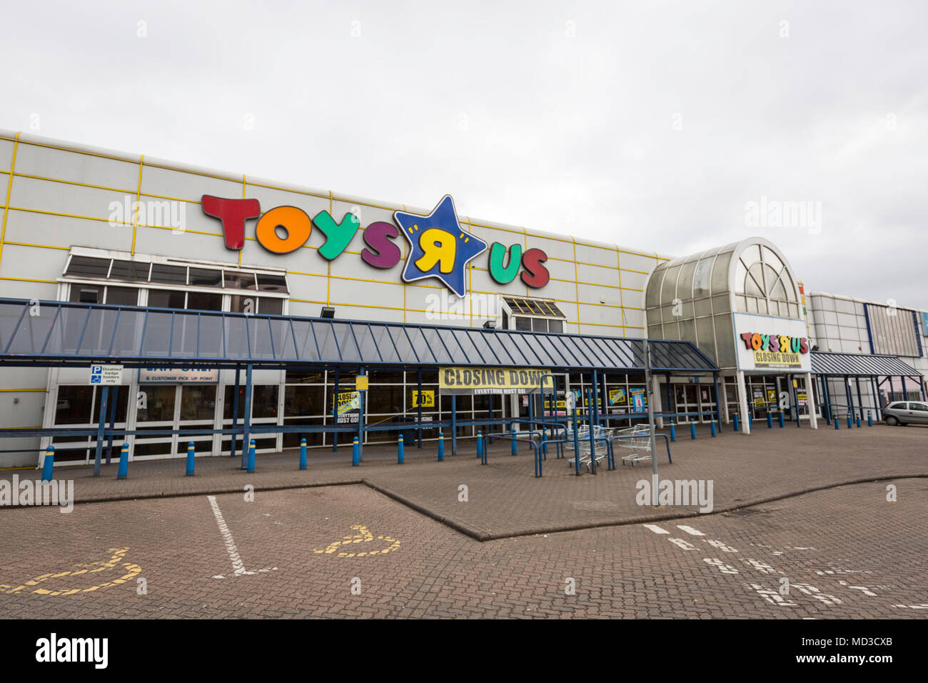 Manchester, UK. 18th Apr, 2018., UK Toys R Us store at Central Retail