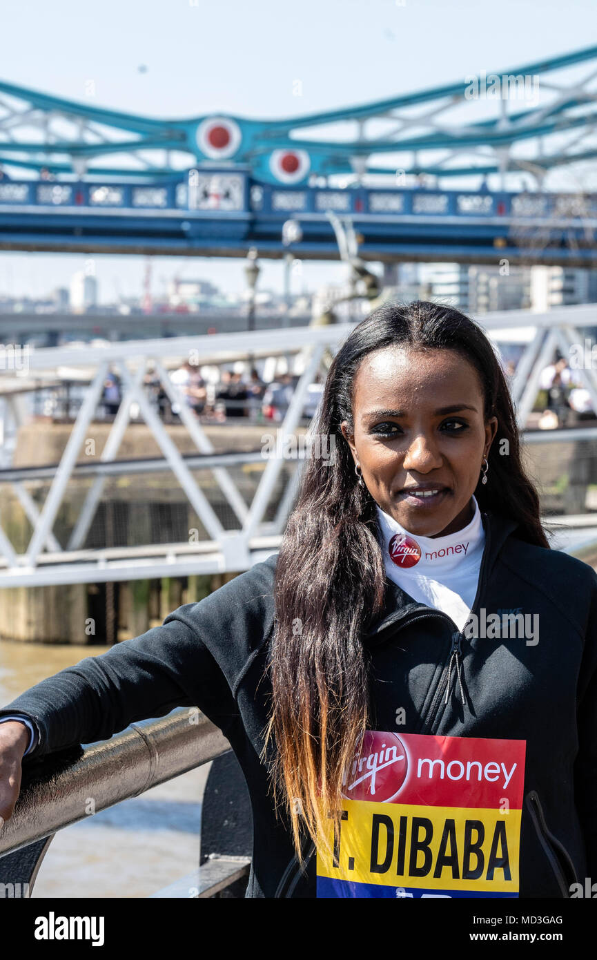 London 18th April 2018, London Marathon, Tirunesh Dibrba, Ethiopia, one of the greatest women distance runners of all time with three world records, and is the main competition to Mary Keitany Credit: Ian Davidson/Alamy Live News Stock Photo
