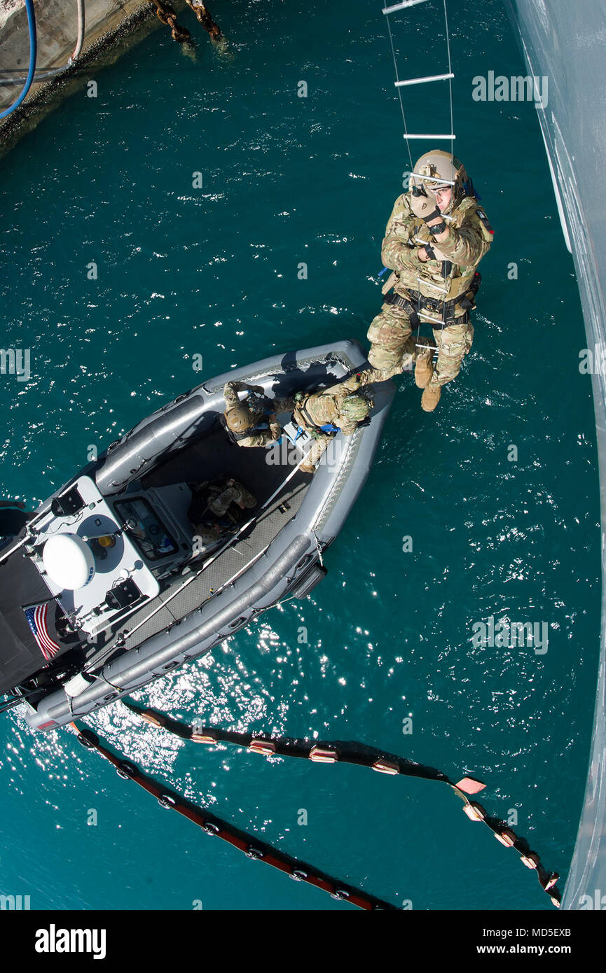 USS Frank Cable (AS-40) is an Emory S. Land-class submarine tender of ...