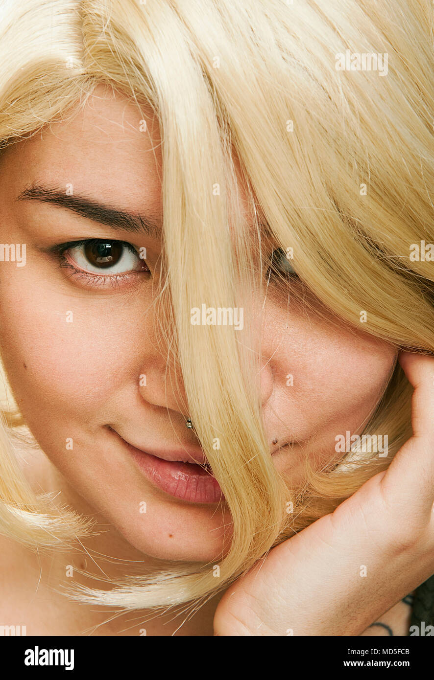 Blonde wig hi res stock photography and images Alamy